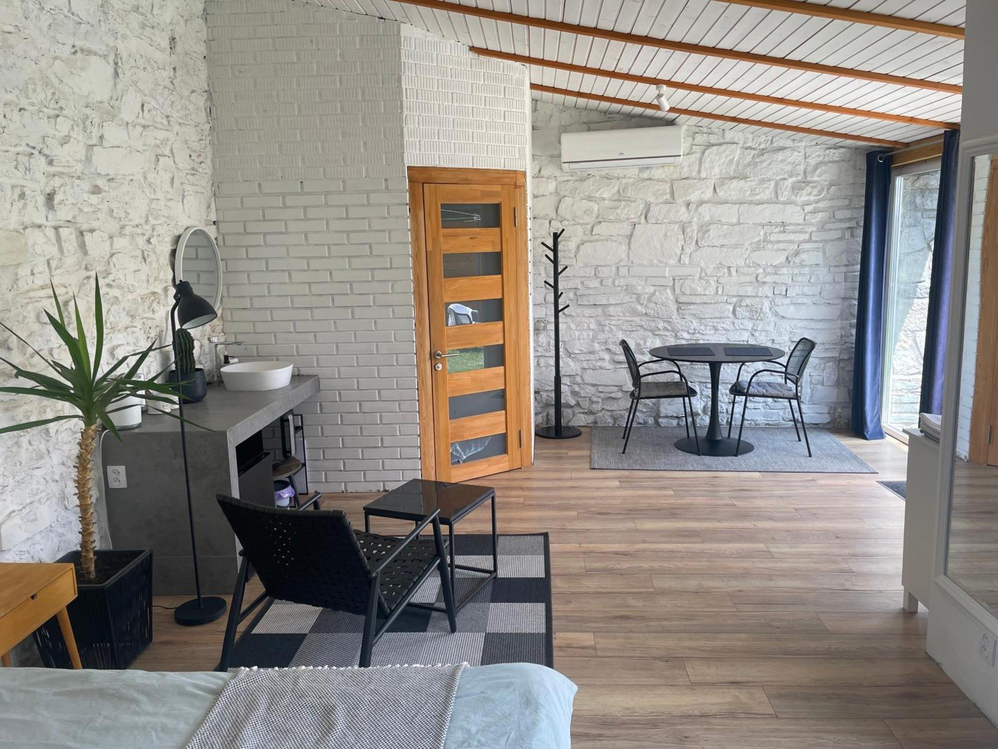 Tatsopus Villa Kamyanets-Podilski Dış mekan fotoğraf